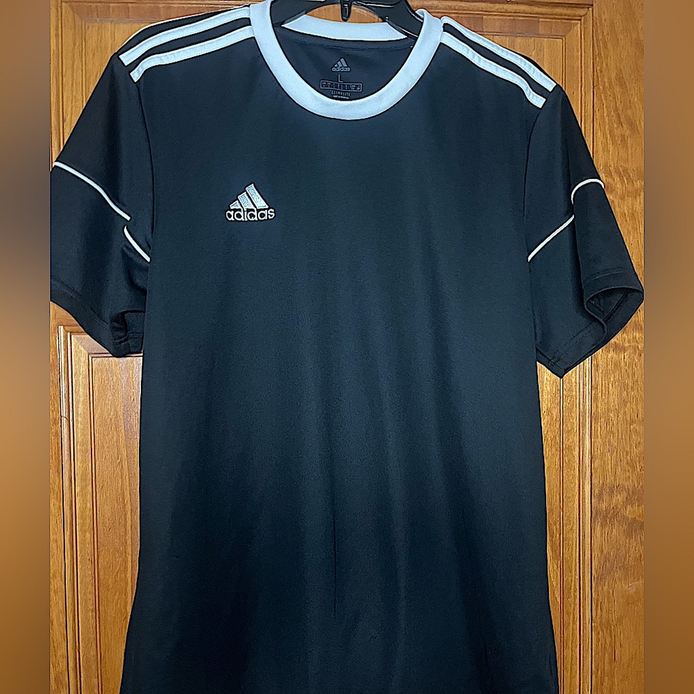 Adidas Mens Breatheable Shirt.